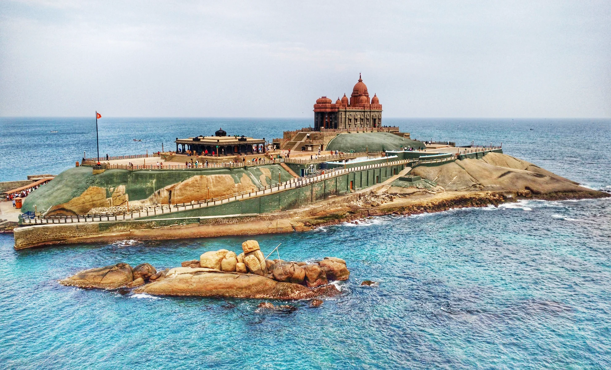 Munnar Thekkady Alleppey Kovalam & Kanyakumari Tour  Package